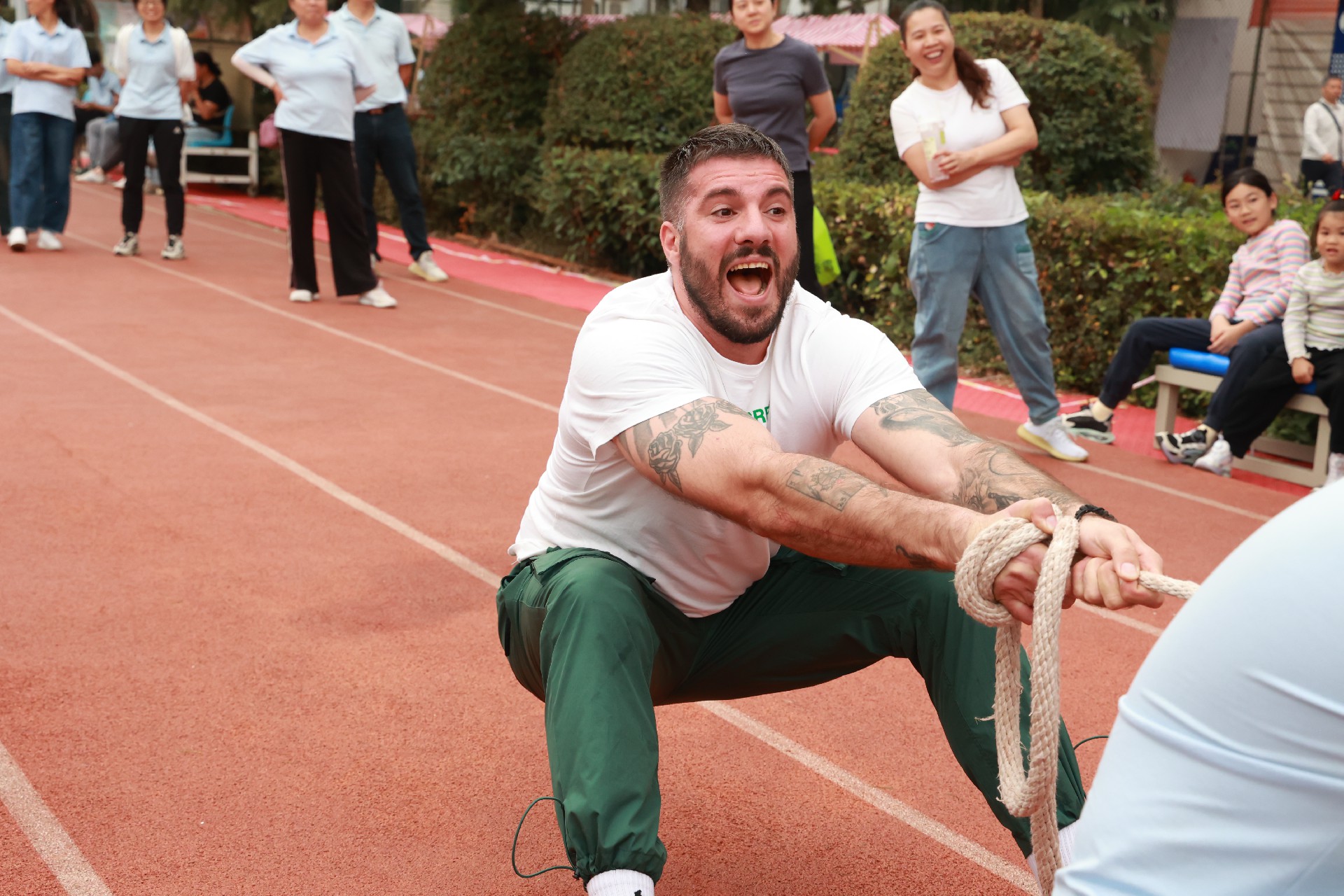 1728889676304599.jpg 1728889676304599.jpg