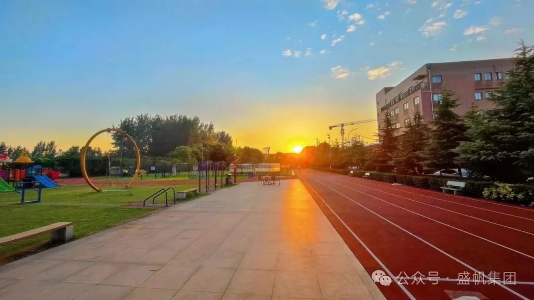 1749112813414480.jpg 1749112813414480.jpg